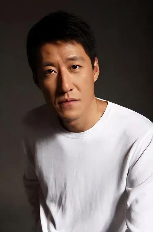 娱乐吃瓜君转型男演员,娱乐吃瓜君的华丽转身